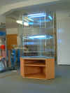 Delta Eck-Terrarium 800x800x700 mit licht.JPG (120335 Byte)